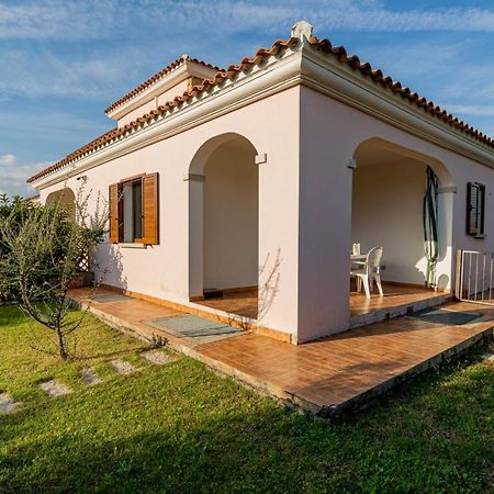 Appartamento Residenziale Trilocale 6 Posti Letto Via Sardegna San Teodoro ซาน เตโอโดโร ภายนอก รูปภาพ