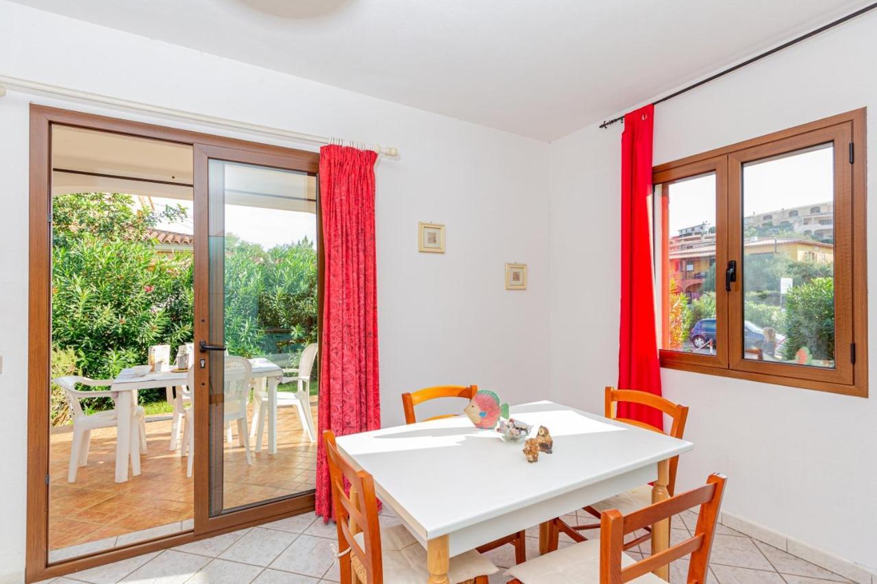 Appartamento Residenziale Trilocale 6 Posti Letto Via Sardegna San Teodoro ซาน เตโอโดโร ภายนอก รูปภาพ