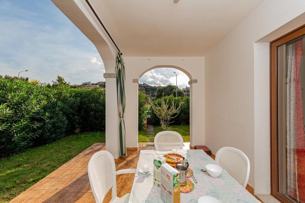 Appartamento Residenziale Trilocale 6 Posti Letto Via Sardegna San Teodoro ซาน เตโอโดโร ภายนอก รูปภาพ