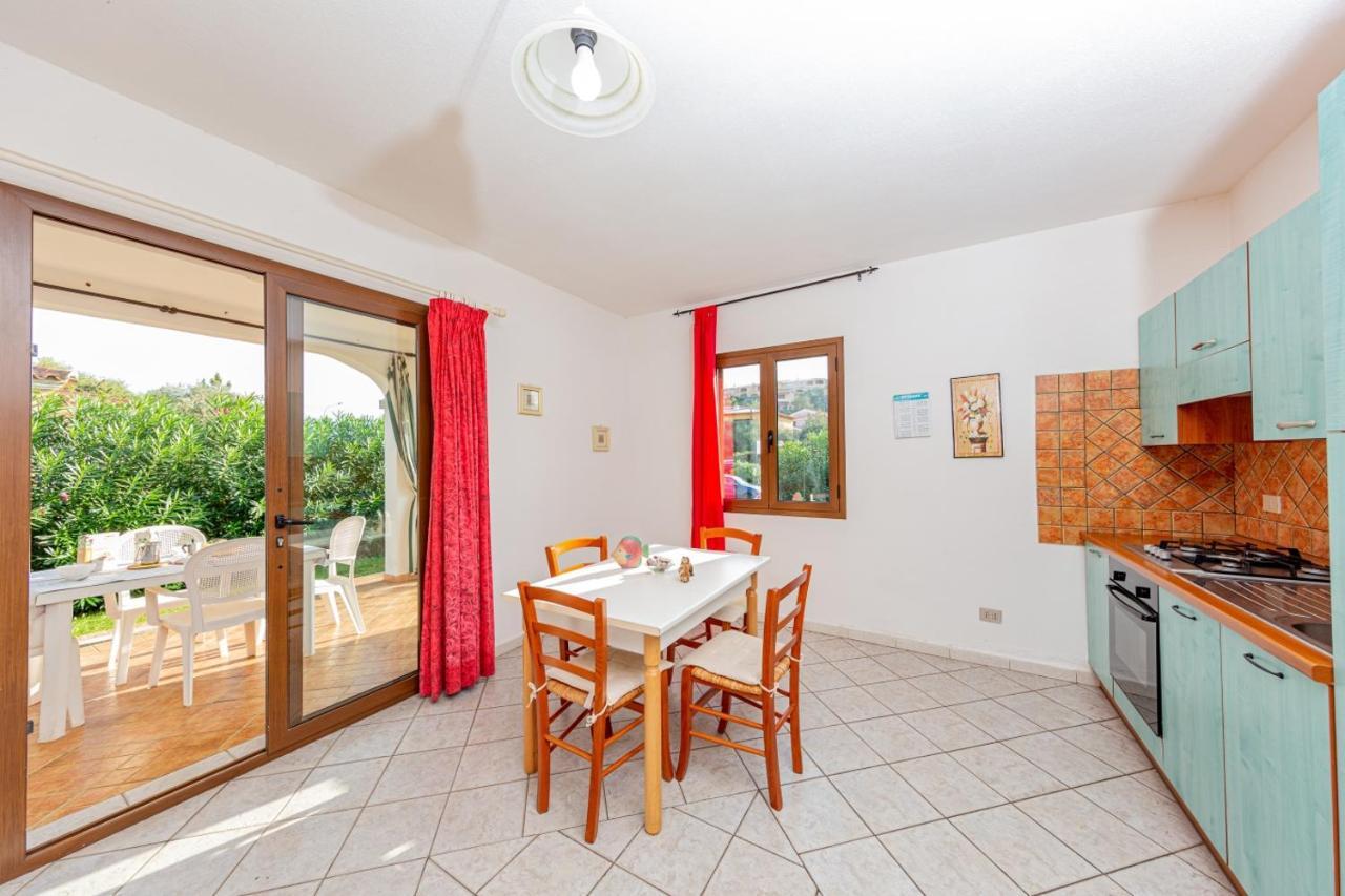 Appartamento Residenziale Trilocale 6 Posti Letto Via Sardegna San Teodoro ซาน เตโอโดโร ภายนอก รูปภาพ