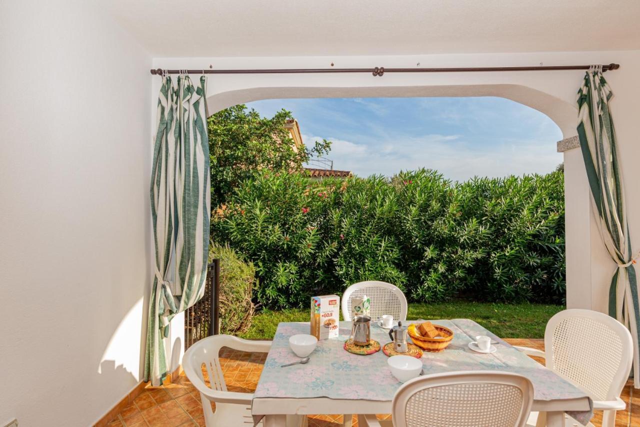 Appartamento Residenziale Trilocale 6 Posti Letto Via Sardegna San Teodoro ซาน เตโอโดโร ภายนอก รูปภาพ