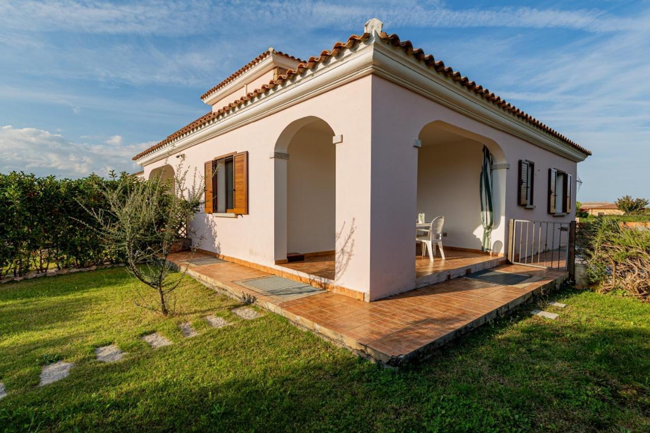 Appartamento Residenziale Trilocale 6 Posti Letto Via Sardegna San Teodoro ซาน เตโอโดโร ภายนอก รูปภาพ